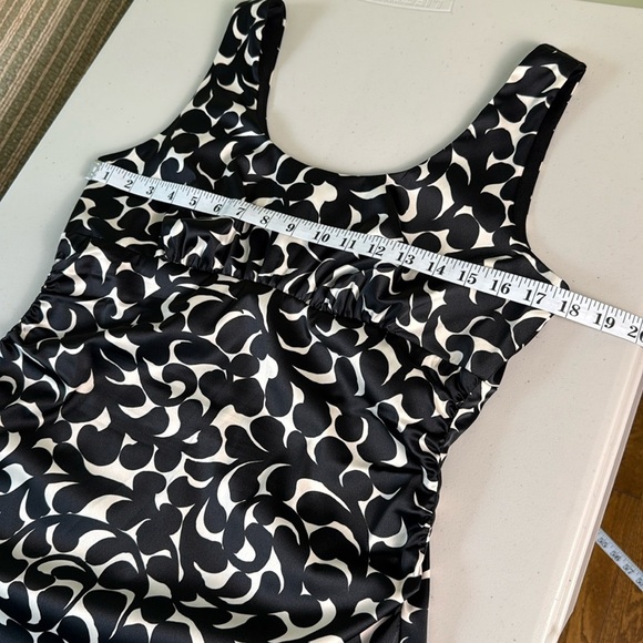 Donna Ricco Black and Off-White Abstract Print Dress - Picture 13 of 16